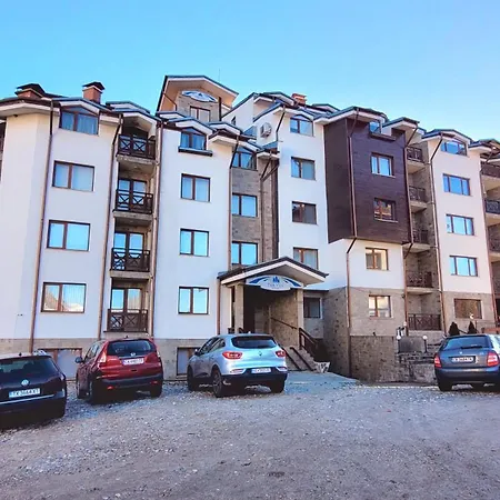 Lejlighed 2-bedroom Apt, 2min Walk To Path, 7-8 Min Walk To Gondola
